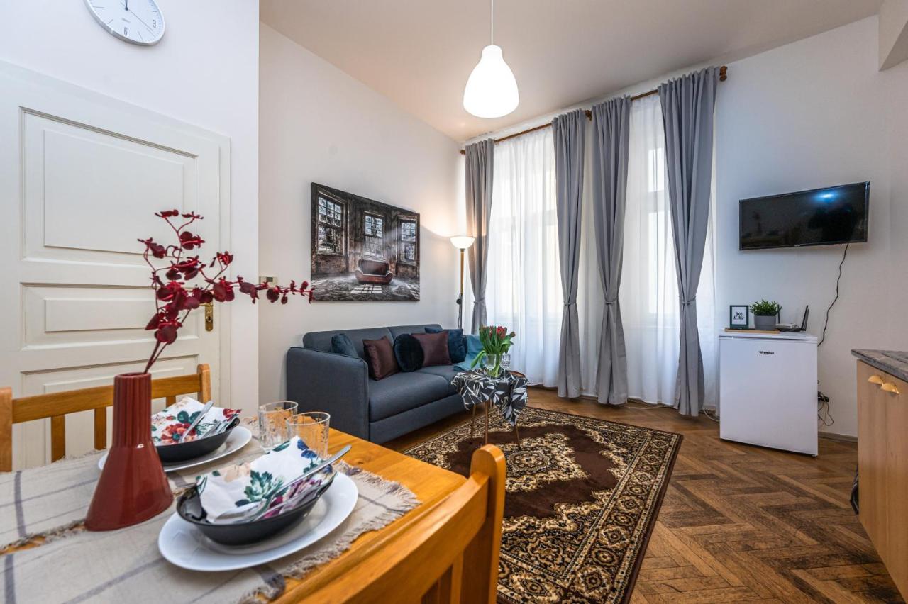 Tynska Ulicka Apartment Praha Bagian luar foto