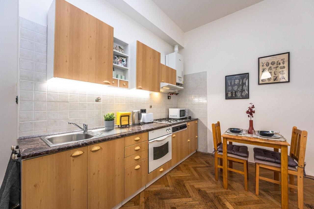 Tynska Ulicka Apartment Praha Bagian luar foto
